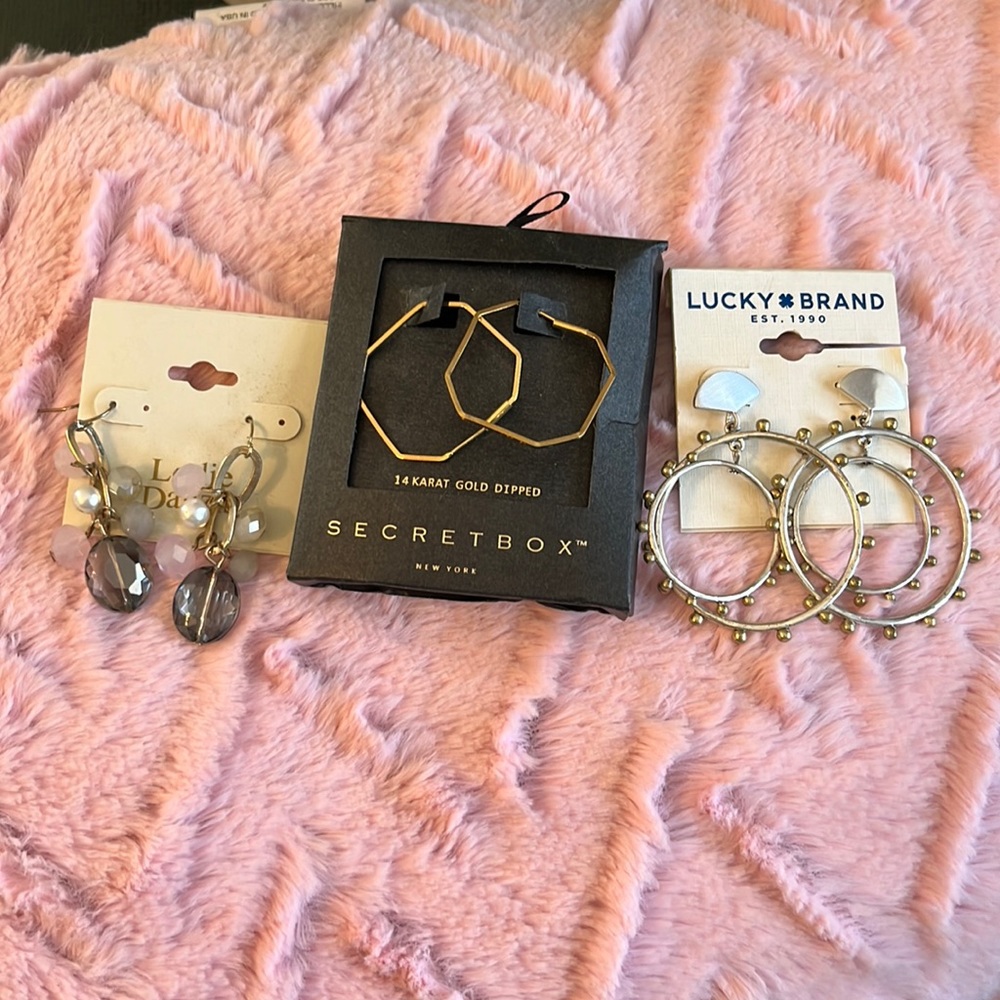 3 pair of new earrings